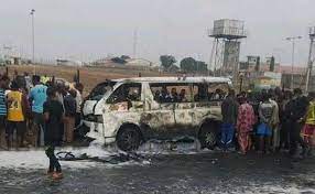Easter tragedy: 15 passengers burnt to death in Enugu auto crash .Don't  despair in the face of challenges, tribulations, Obi tells youths .As  Osinbajo, SGF, CAN Ugwuanyi, others preach unity, love, sacrifice .