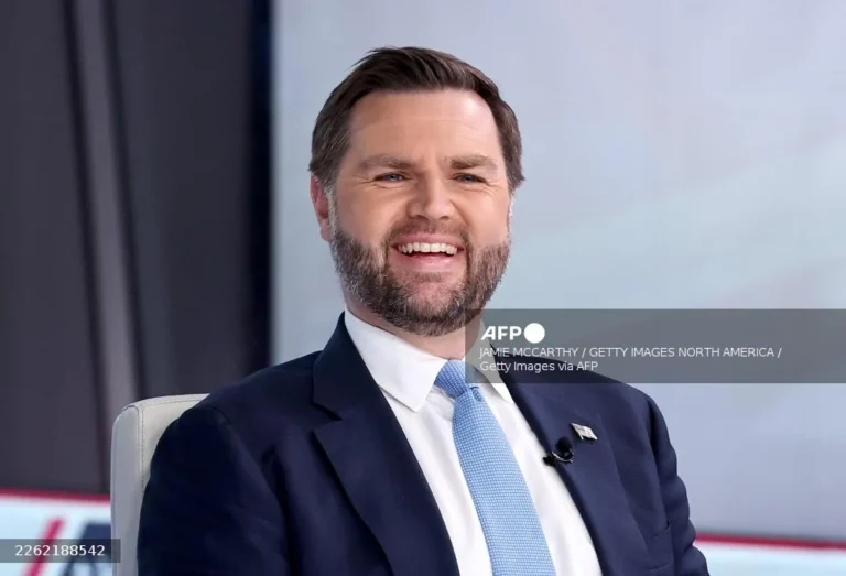 Iran war puts Vance in delicate position ahead of 2028 race