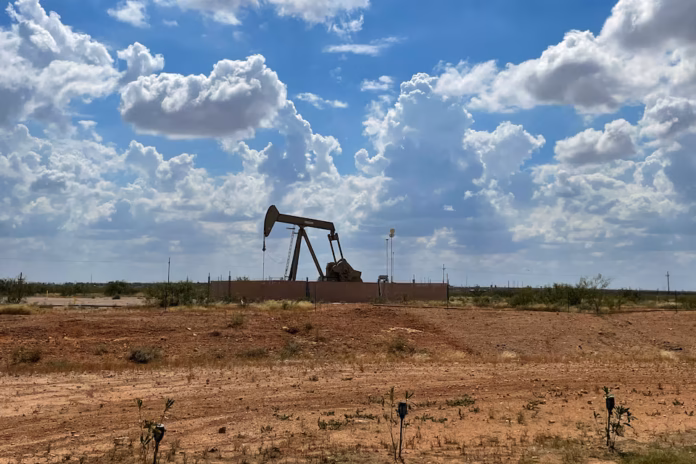 Oil-pump-jaxk-permian-basin-midaland