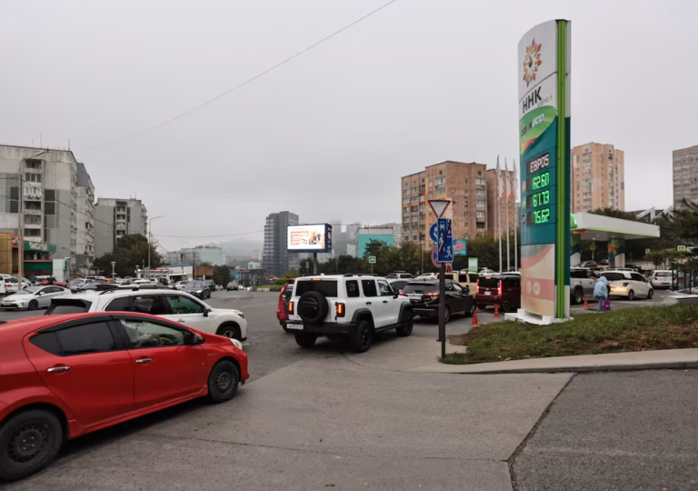 Fuel shortages and sales restrictions across Russia, measures introduced to address scarcity