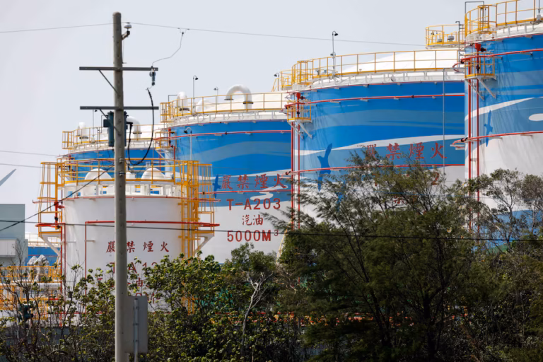 Mideast war escalation threatens recovery in global oil refining